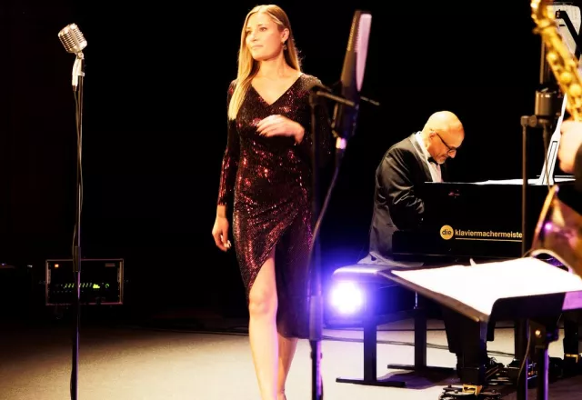 „MADELEINE JOEL & THE HILDEGUARDS – ALLES ODER NICHTS “ Eine Hommage an Hildegard Knef