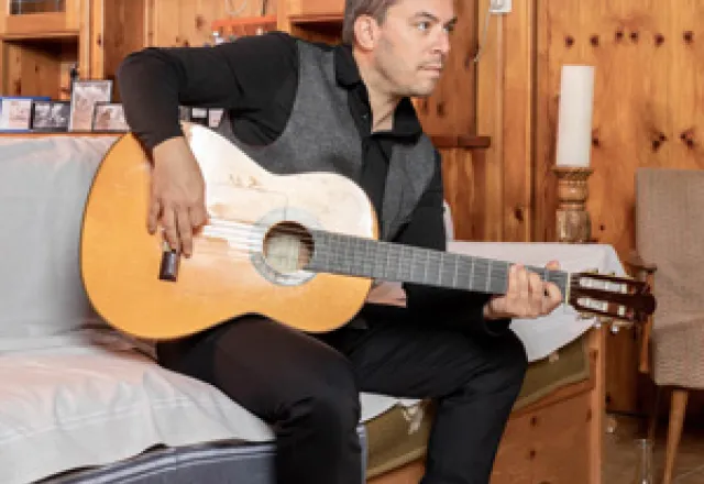 Alpkan Musik von irgendwo zwischen Alpen und Balkan